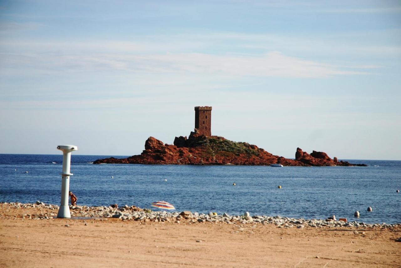 Agay Cap Esterel Village Allee Fleurs - F2 Clim Vue Golf Et Mer - Grande Terrasse Plein Sud Saint-Raphaël Esterno foto