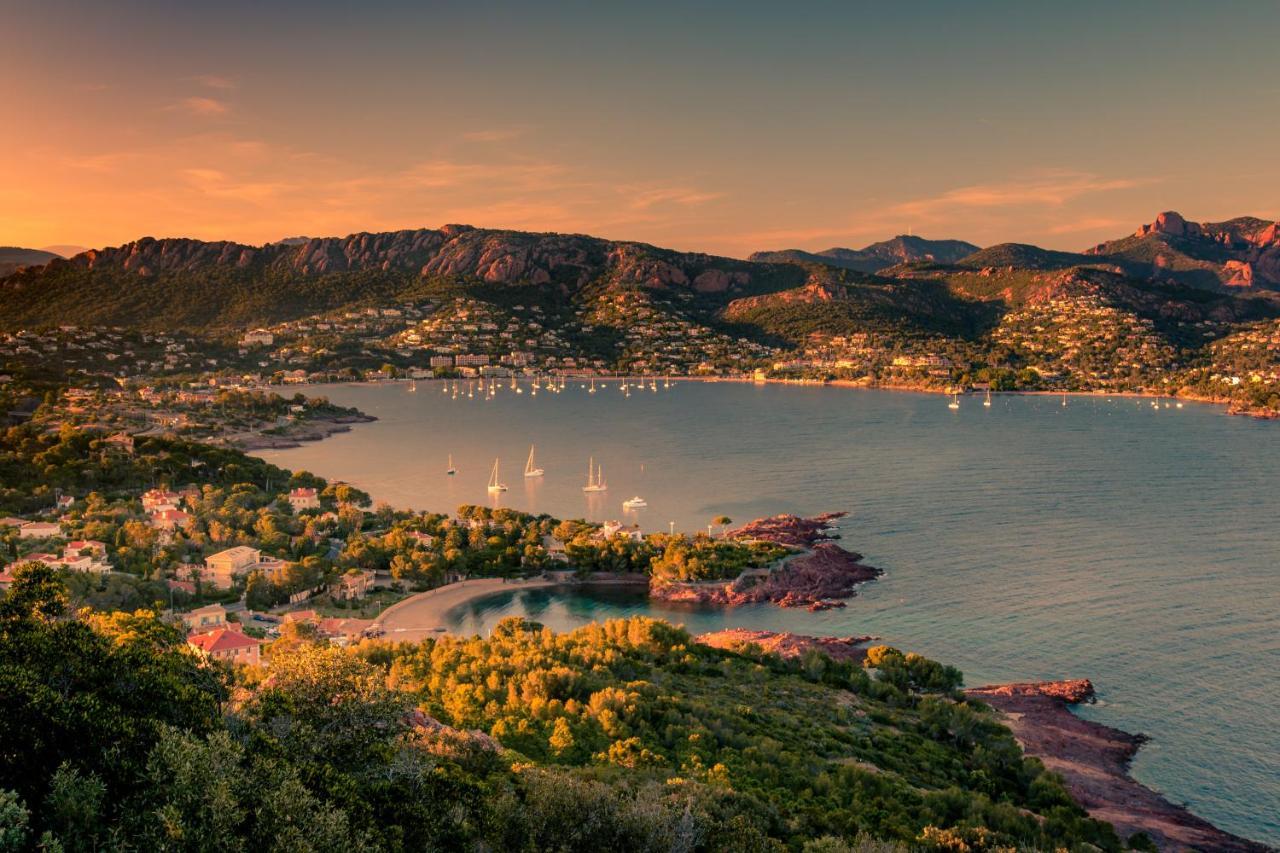 Agay Cap Esterel Village Allee Fleurs - F2 Clim Vue Golf Et Mer - Grande Terrasse Plein Sud Saint-Raphaël Esterno foto