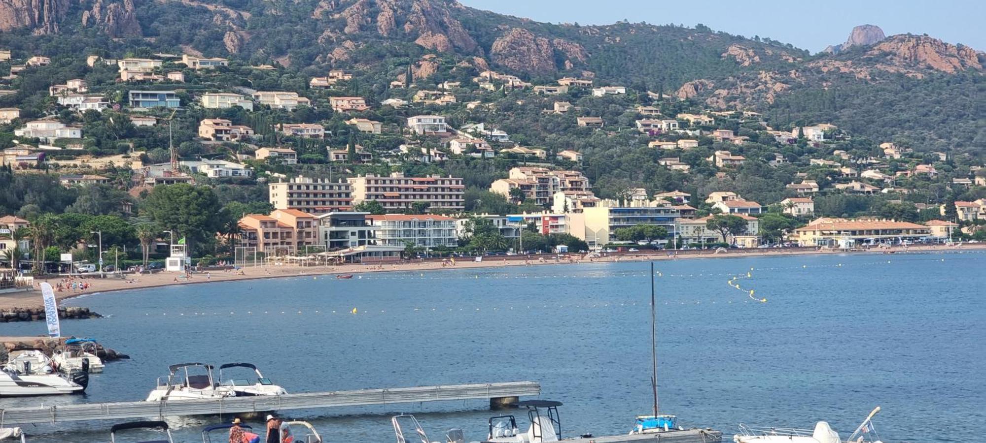 Agay Cap Esterel Village Allee Fleurs - F2 Clim Vue Golf Et Mer - Grande Terrasse Plein Sud Saint-Raphaël Esterno foto