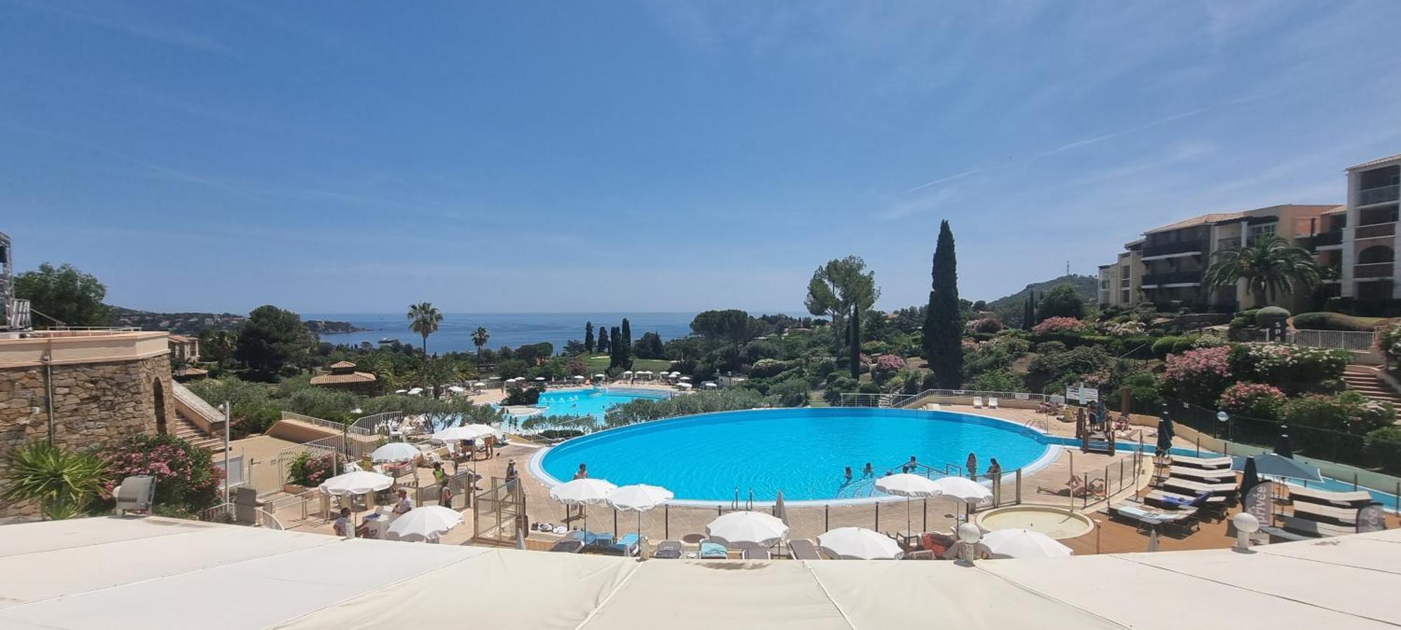Agay Cap Esterel Village Allee Fleurs - F2 Clim Vue Golf Et Mer - Grande Terrasse Plein Sud Saint-Raphaël Esterno foto
