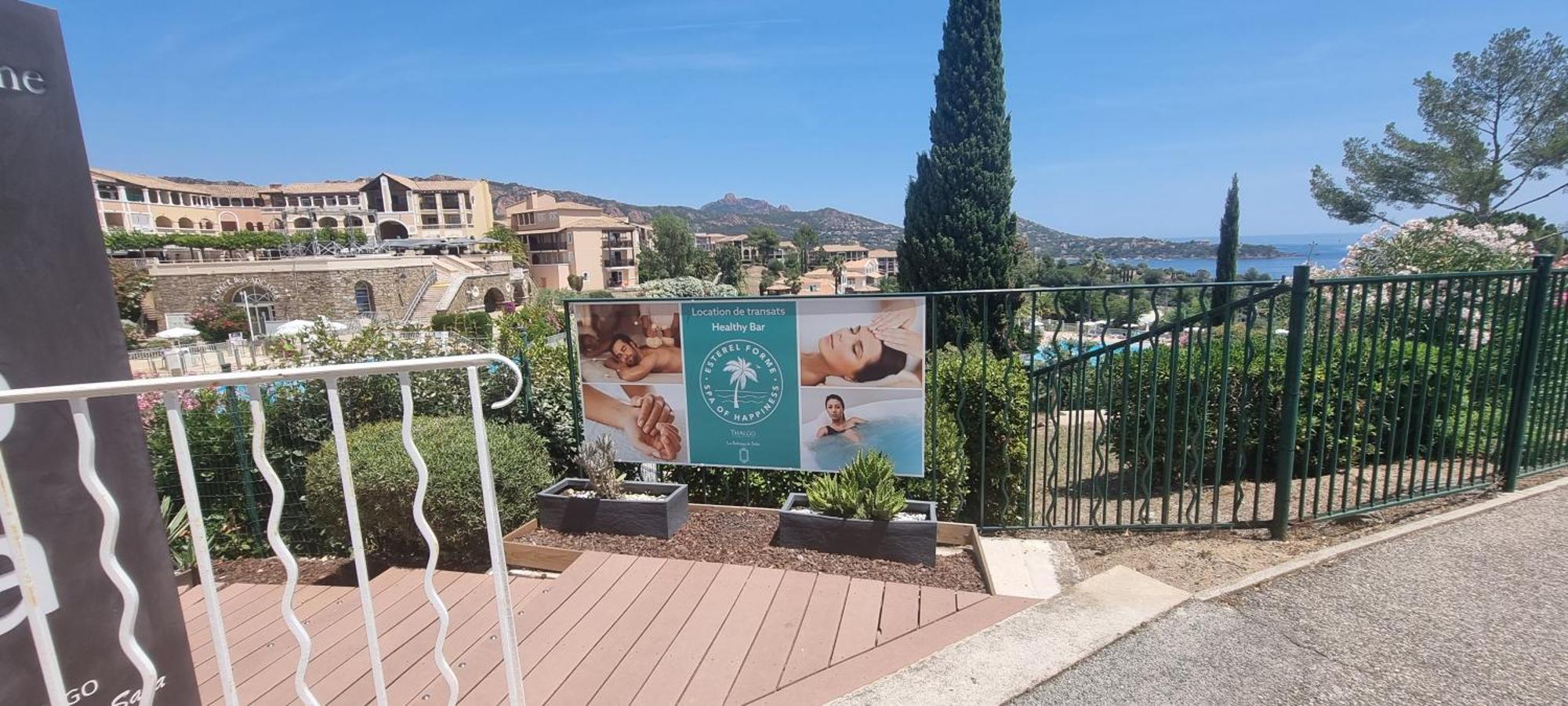 Agay Cap Esterel Village Allee Fleurs - F2 Clim Vue Golf Et Mer - Grande Terrasse Plein Sud Saint-Raphaël Esterno foto