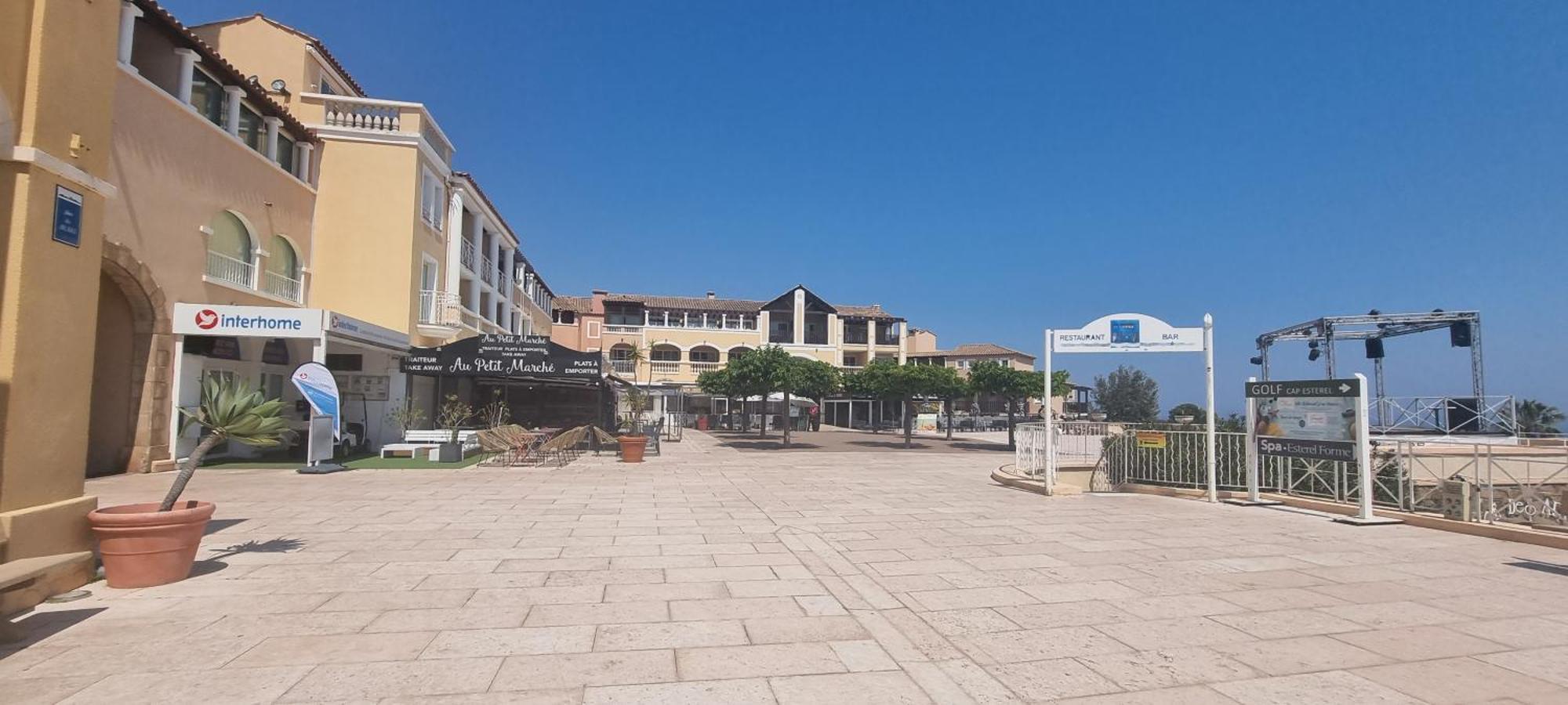 Agay Cap Esterel Village Allee Fleurs - F2 Clim Vue Golf Et Mer - Grande Terrasse Plein Sud Saint-Raphaël Esterno foto