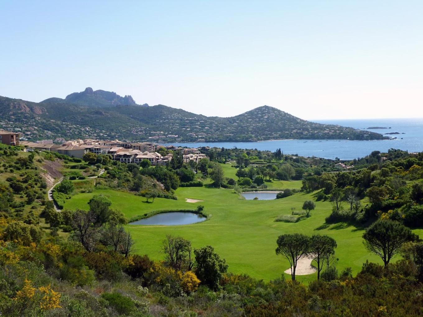 Agay Cap Esterel Village Allee Fleurs - F2 Clim Vue Golf Et Mer - Grande Terrasse Plein Sud Saint-Raphaël Esterno foto